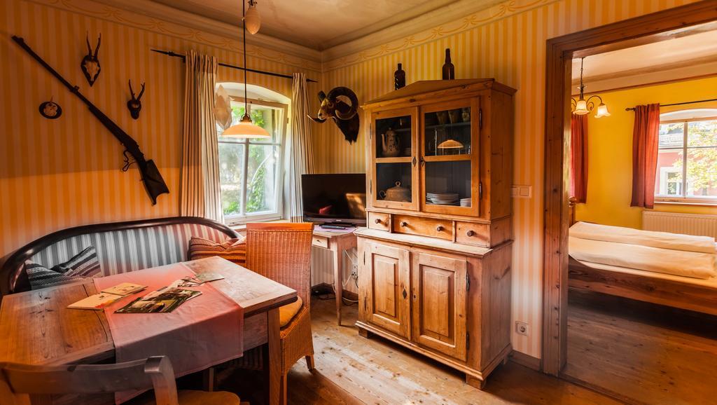 Das Forsthaus Hotelapartments 바트샨다우 외부 사진