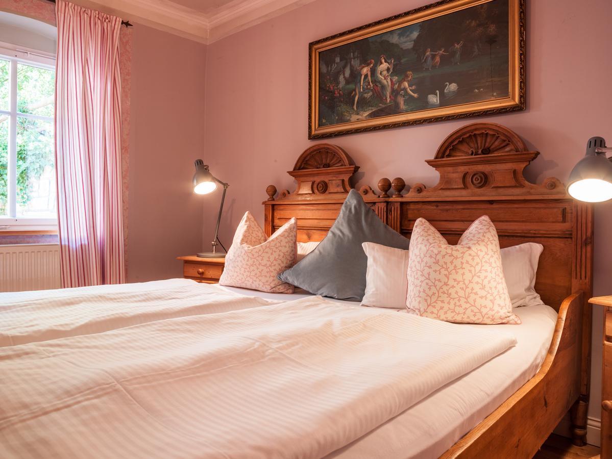 Das Forsthaus Hotelapartments 바트샨다우 외부 사진
